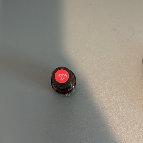 Doterra Holiday Joy essential oil 15mL - Picture 2 of 3